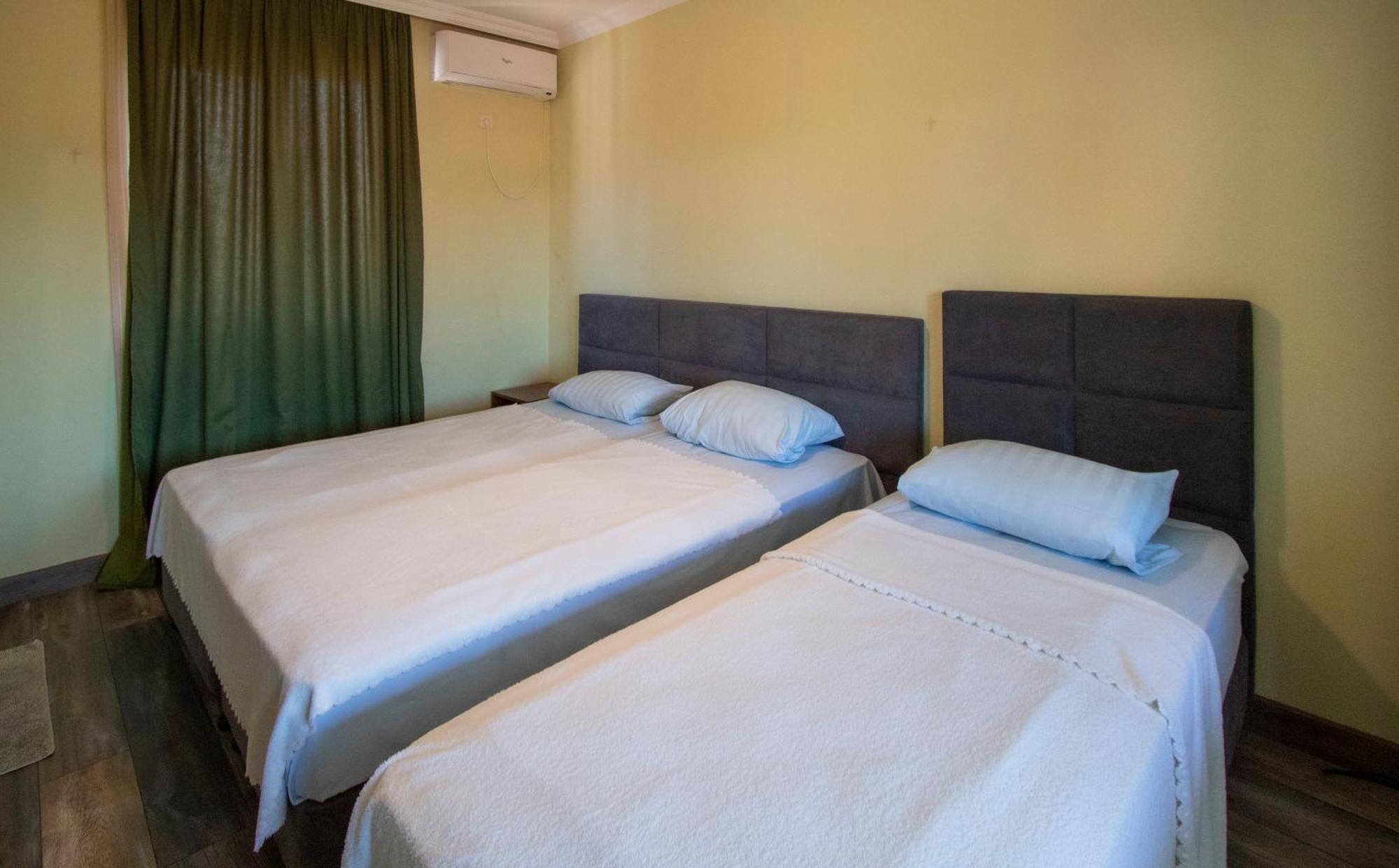 Hotel Smile كوبوليتي المظهر الخارجي الصورة