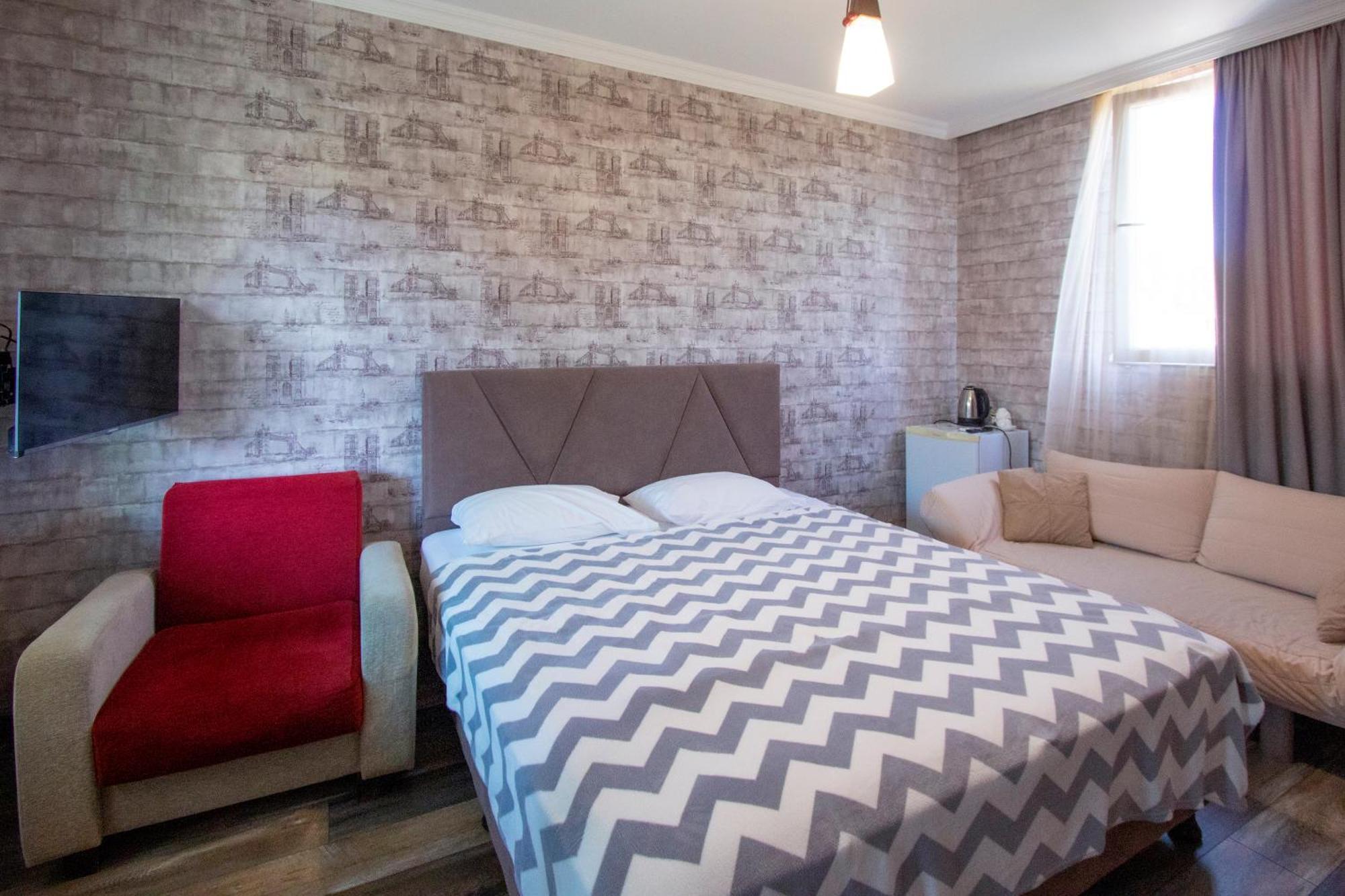 Hotel Smile كوبوليتي المظهر الخارجي الصورة